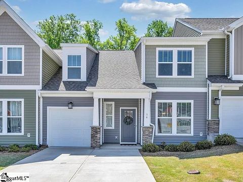 Photo of 34 Creekhaven Lane, Taylors, SC 29687 (MLS # 1579724)