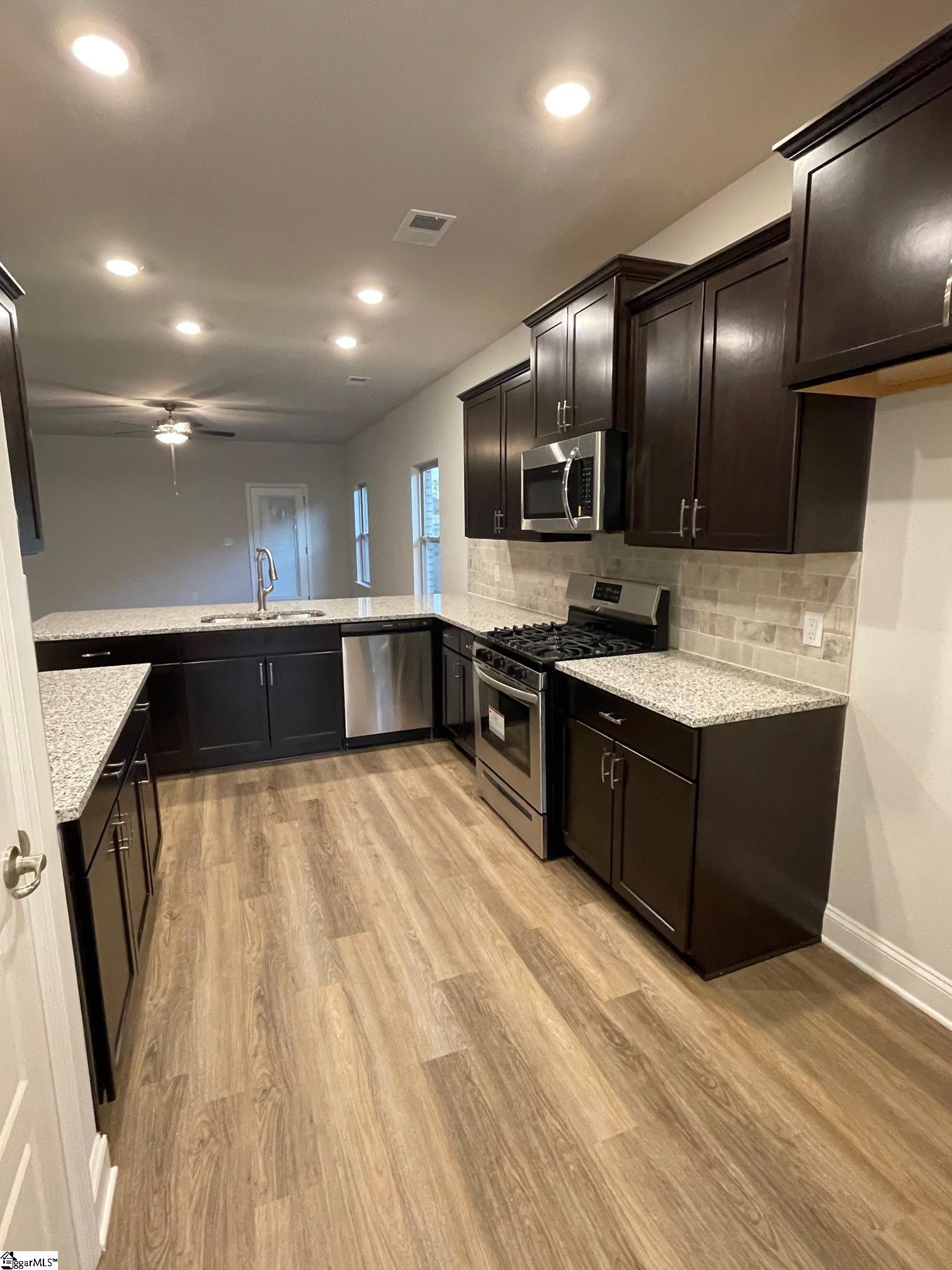 Simpsonville, South Carolina 29681, United States, 3 Bedrooms Bedrooms, ,2 BathroomsBathrooms,Residential,Active,81937