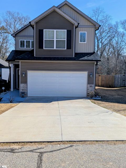 Photo of 179 Rosewood Circle, Duncan, SC 29334 (MLS # 1579722)