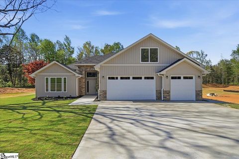 Photo of 117 Jamison Road, Travelers Rest, SC 29690 (MLS # 1587687)