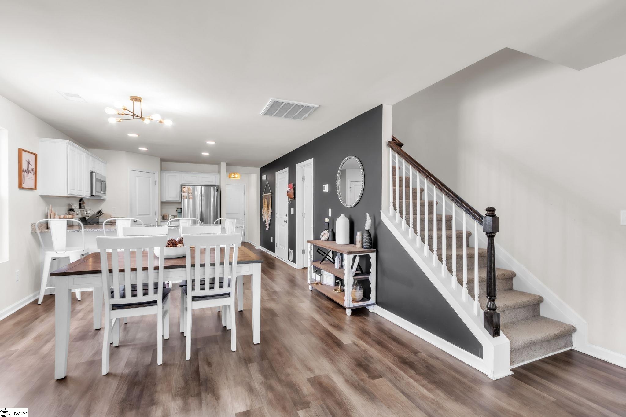 1216 Paramount Drive