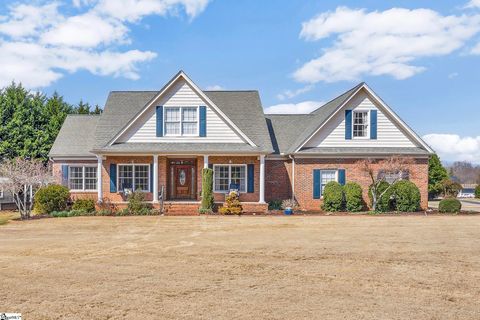 Photo of 9 Adara Court, Greer, SC 29651 (MLS # 1583912)