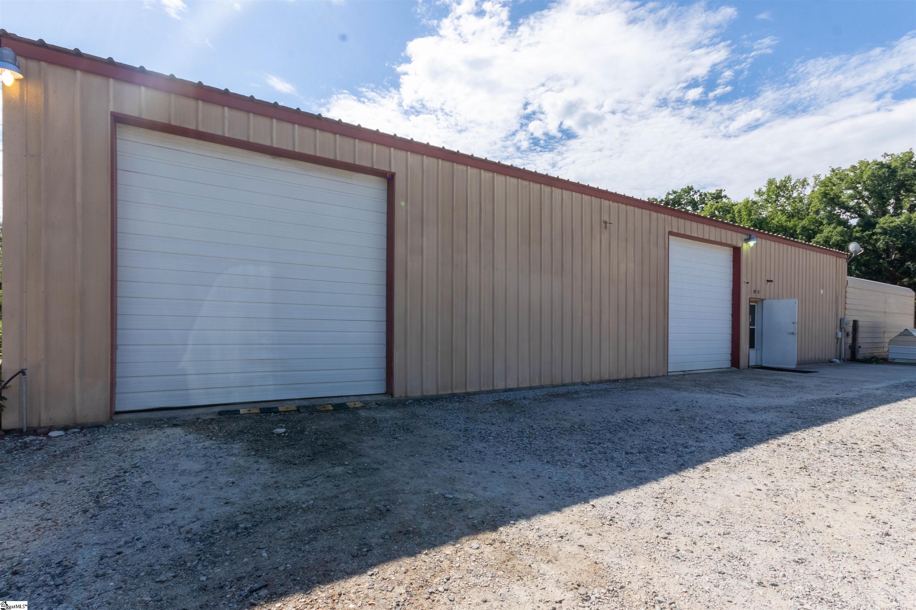 Greenwood, South Carolina 29649, United States, ,3 BathroomsBathrooms,Commercial,Active,182059