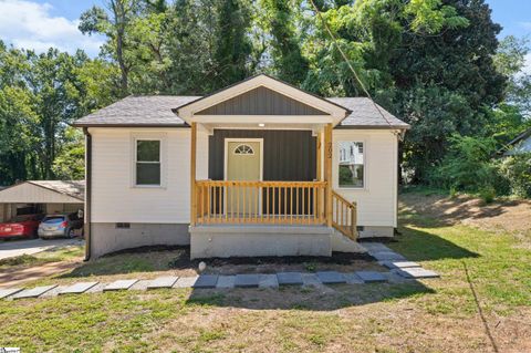 Photo of 202 Loop Street, Greenville, SC 29609 (MLS # 1593328)