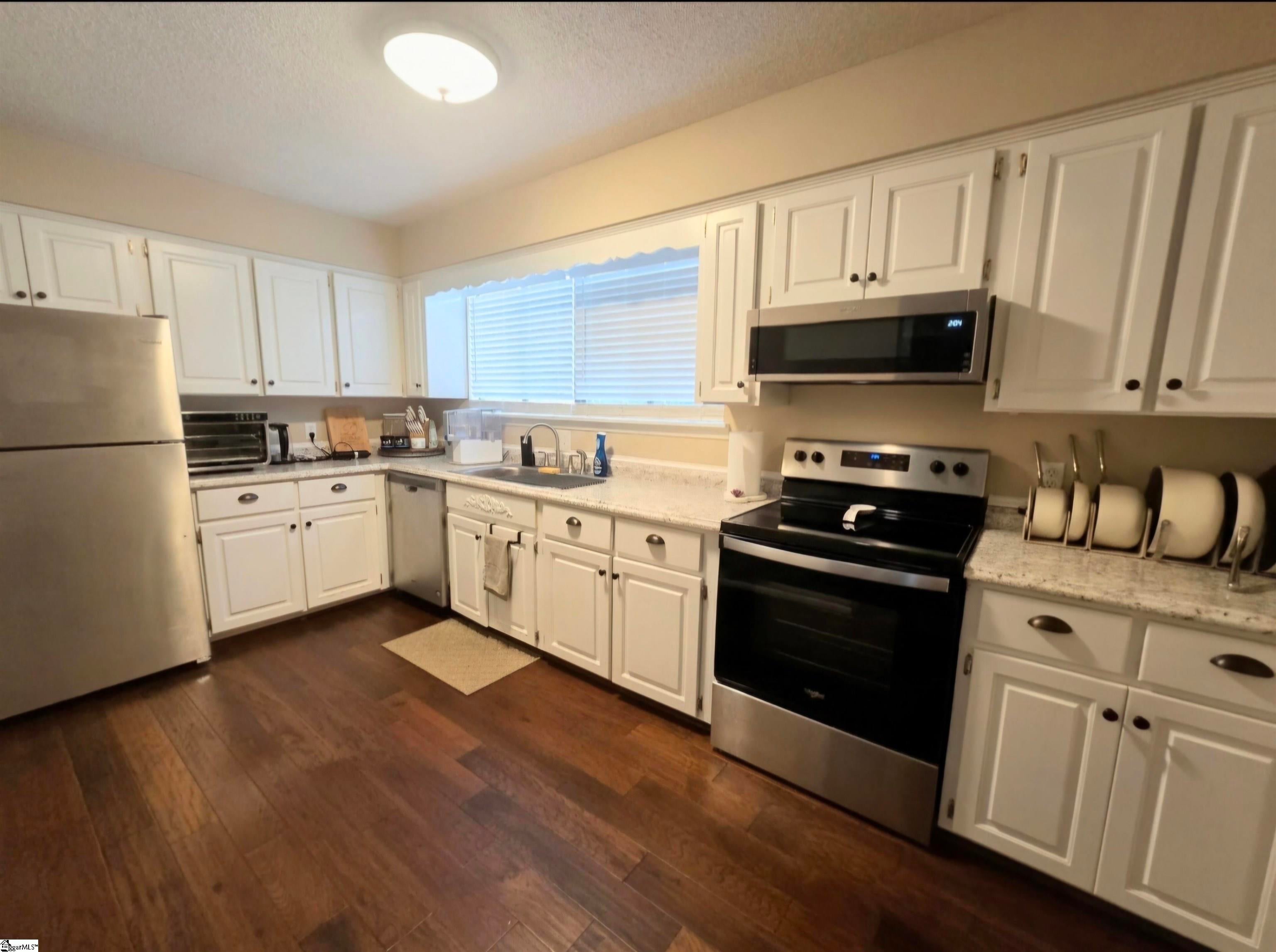 8 Briarcreek Place