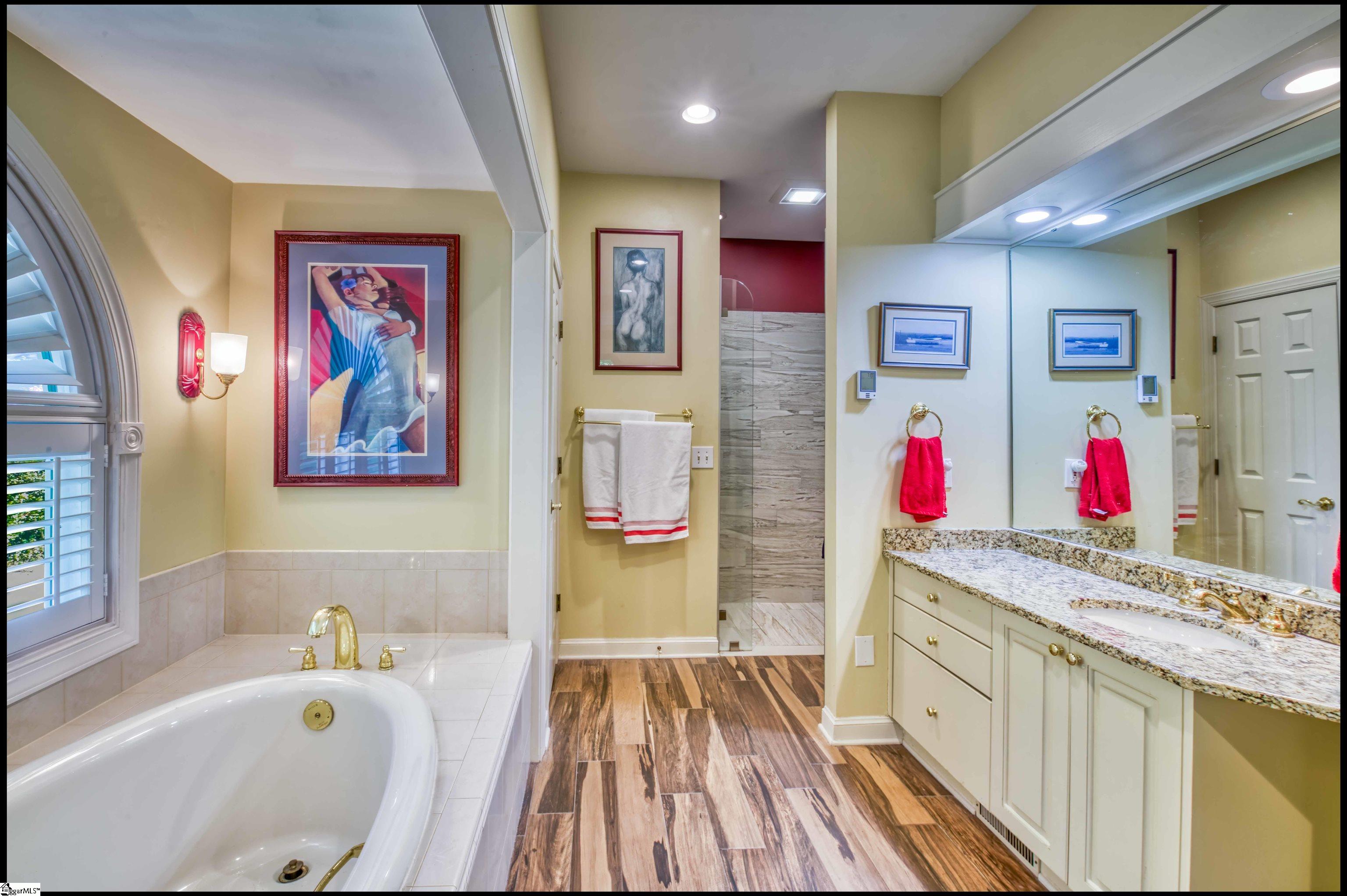 Salem, South Carolina, 29676, United States, 3 Bedrooms Bedrooms, ,4 BathroomsBathrooms,Residential,Active,2043126