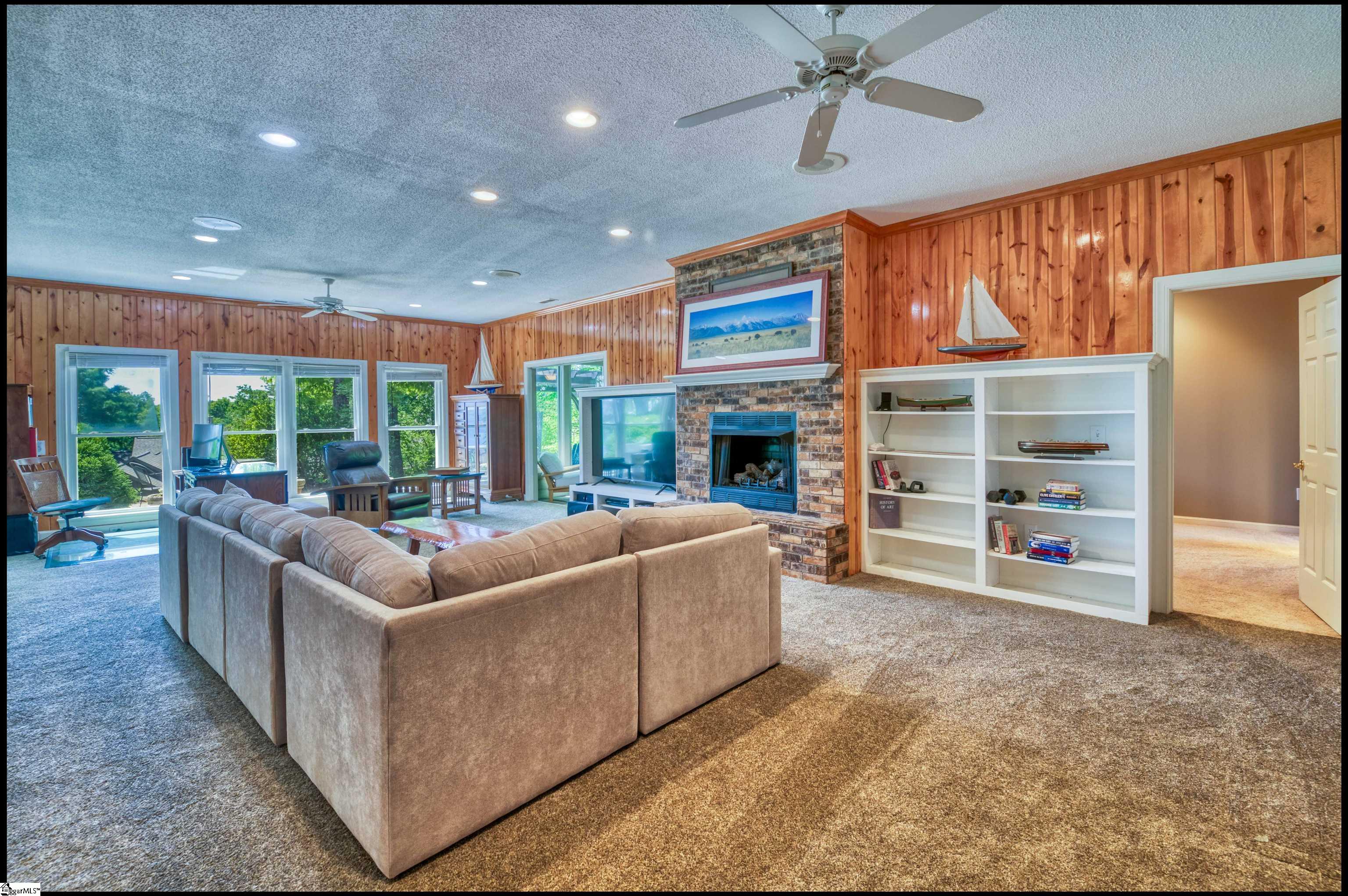 Salem, South Carolina, 29676, United States, 3 Bedrooms Bedrooms, ,4 BathroomsBathrooms,Residential,Active,2043126