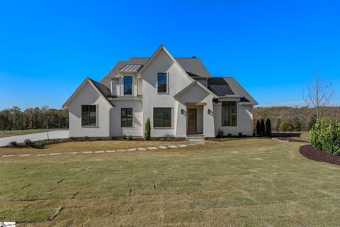 Photo of 156 Meadow Park Drive, Easley, SC 29640 (MLS # 1587258)