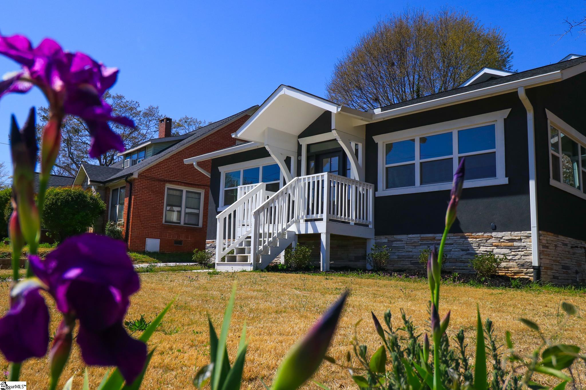 103 E Augusta Place