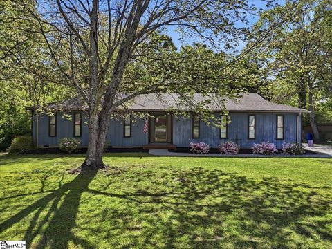 Photo of 26 Owens Road, Taylors, SC 29687 (MLS # 1587913)