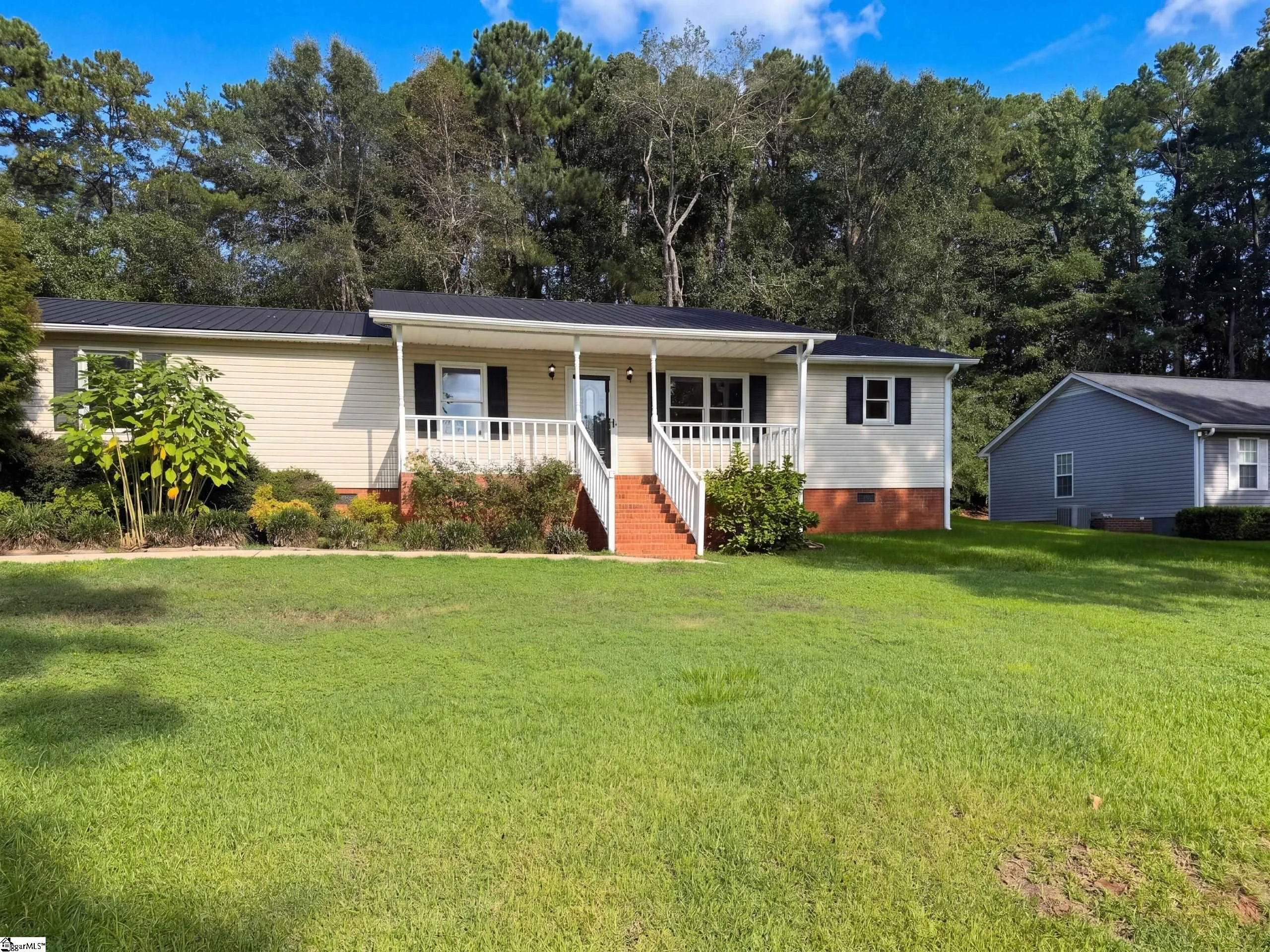 106 Hilltop Road