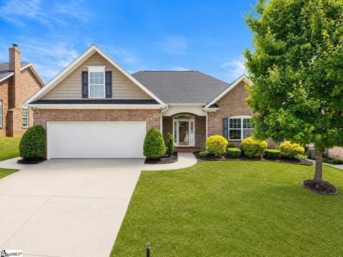 Photo of 4 Cedarcrest Court, Simpsonville, SC 29680 (MLS # 1594321)