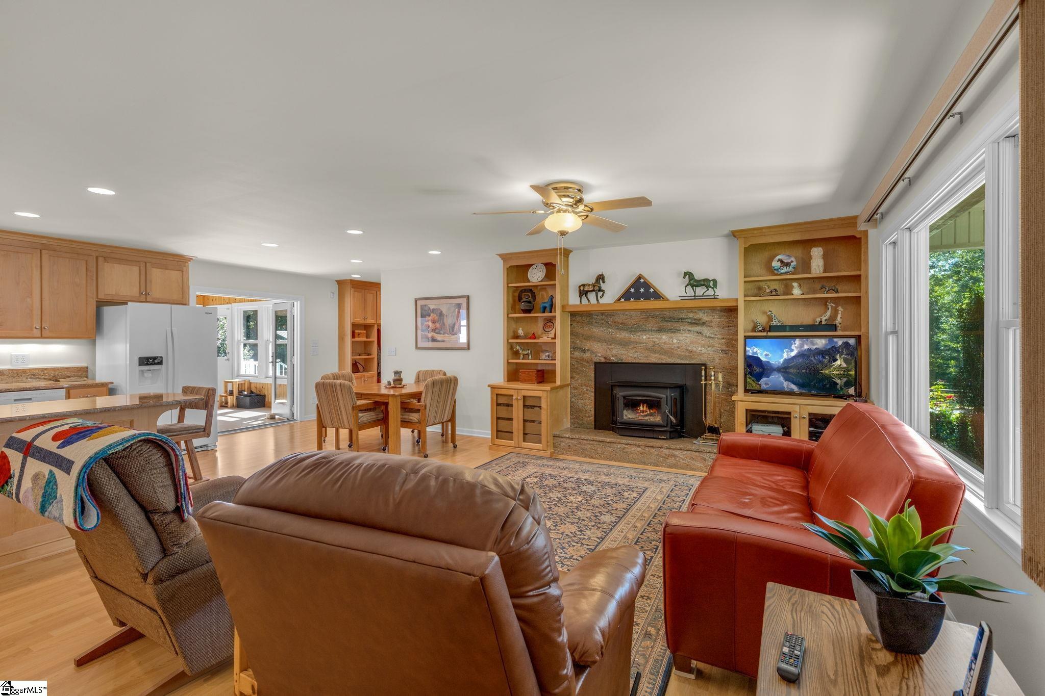 316 Mountain Estates Road