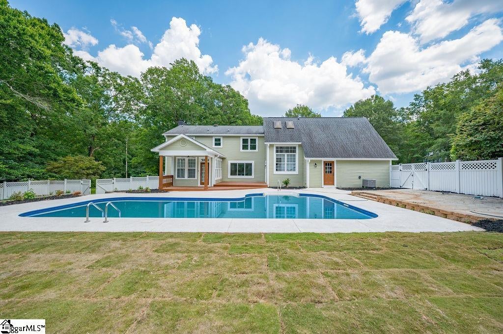 421 Quail Run Circle