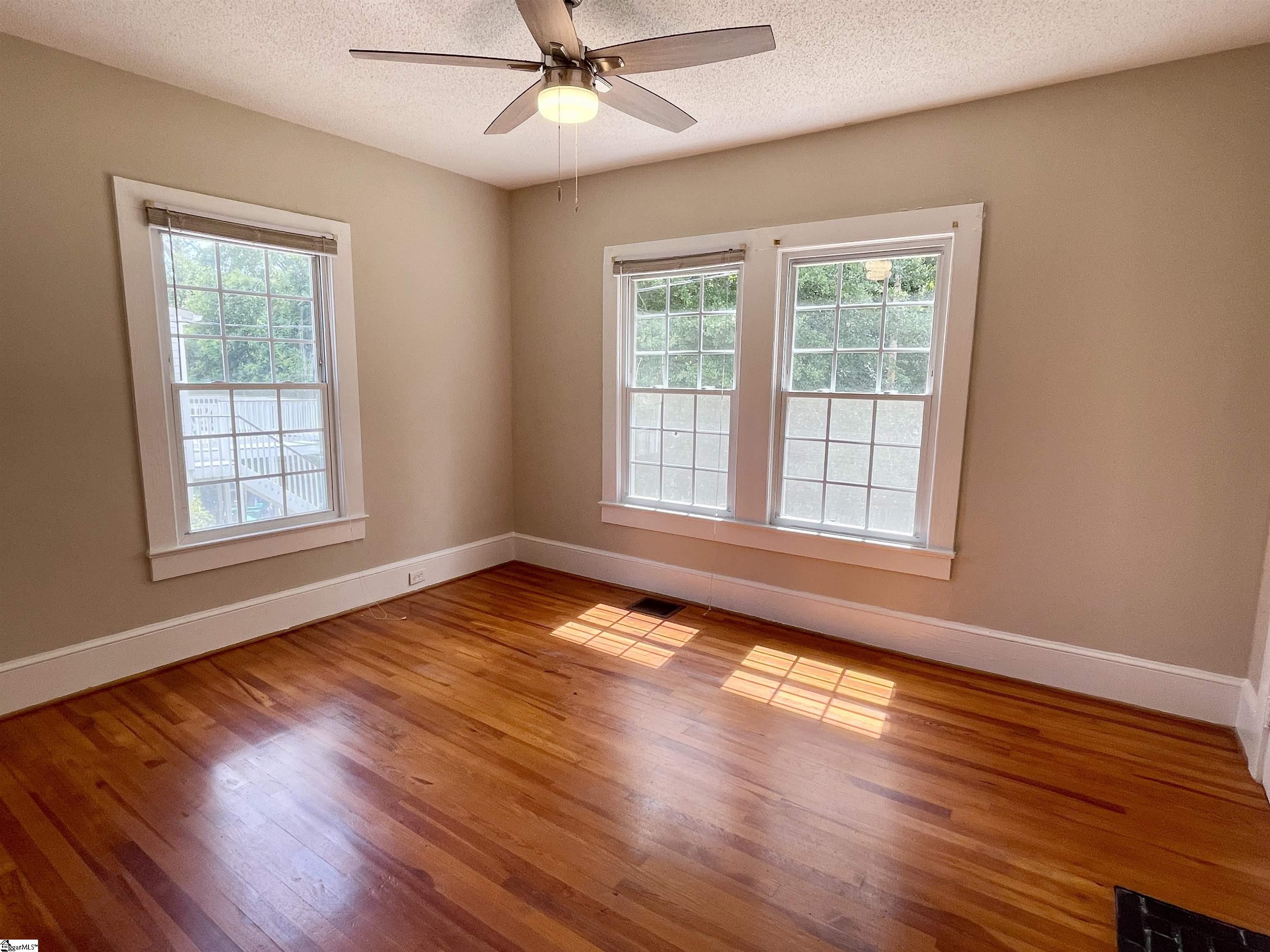 Laurens, South Carolina 29360, United States, 2 Bedrooms Bedrooms, ,1 BathroomBathrooms,Residential,Active,180946