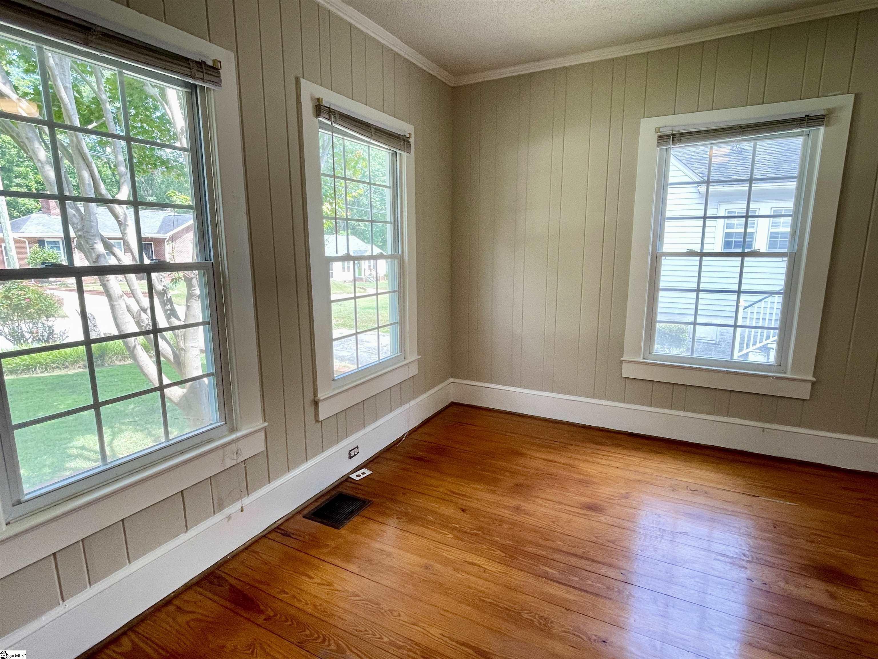 Laurens, South Carolina 29360, United States, 2 Bedrooms Bedrooms, ,1 BathroomBathrooms,Residential,Active,180946