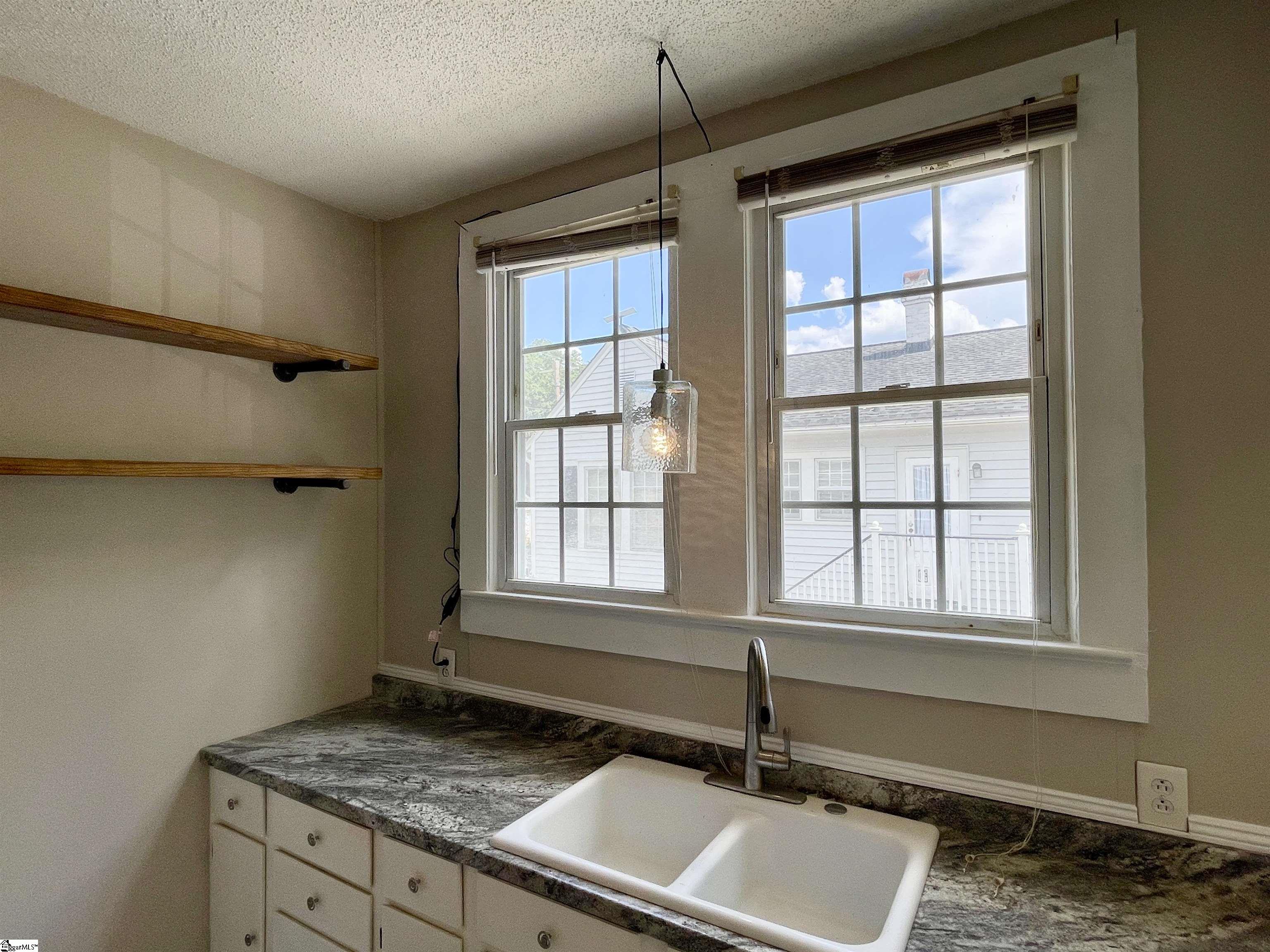 Laurens, South Carolina 29360, United States, 2 Bedrooms Bedrooms, ,1 BathroomBathrooms,Residential,Active,180946