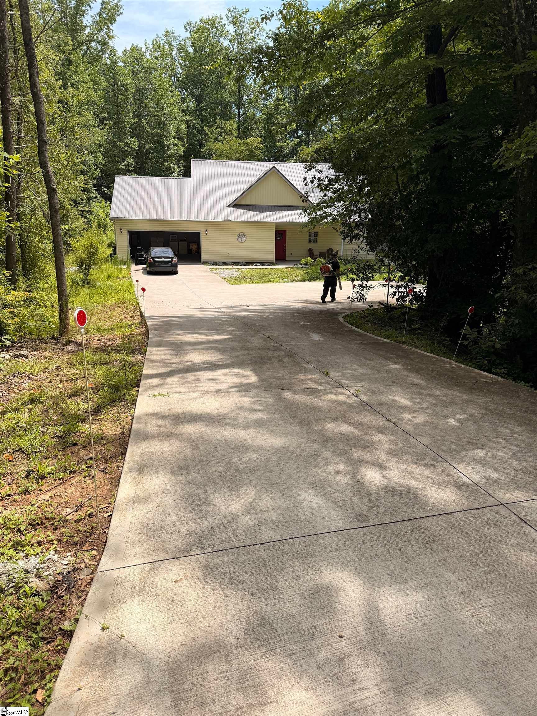 128 Willys Creek Circle