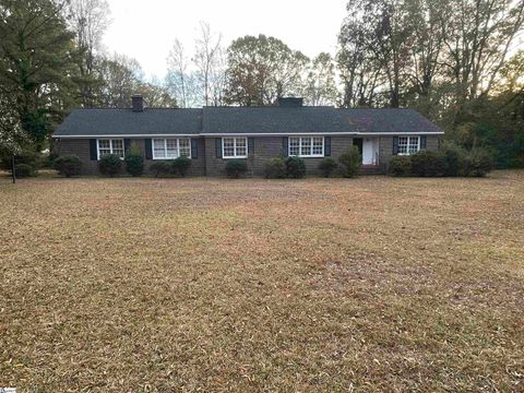 Photo of 114 York Street, Clinton, SC 29325 (MLS # 1578002)