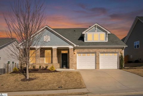 Photo of 412 Rubia Drive, Greenville, SC 29607 (MLS # 1579321)