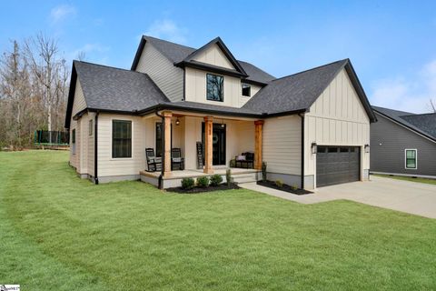 MLS: 1551774