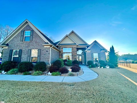 Photo of 402 Meadpwcroft Lane, Simpsonville, SC 29681 (MLS # 1578527)
