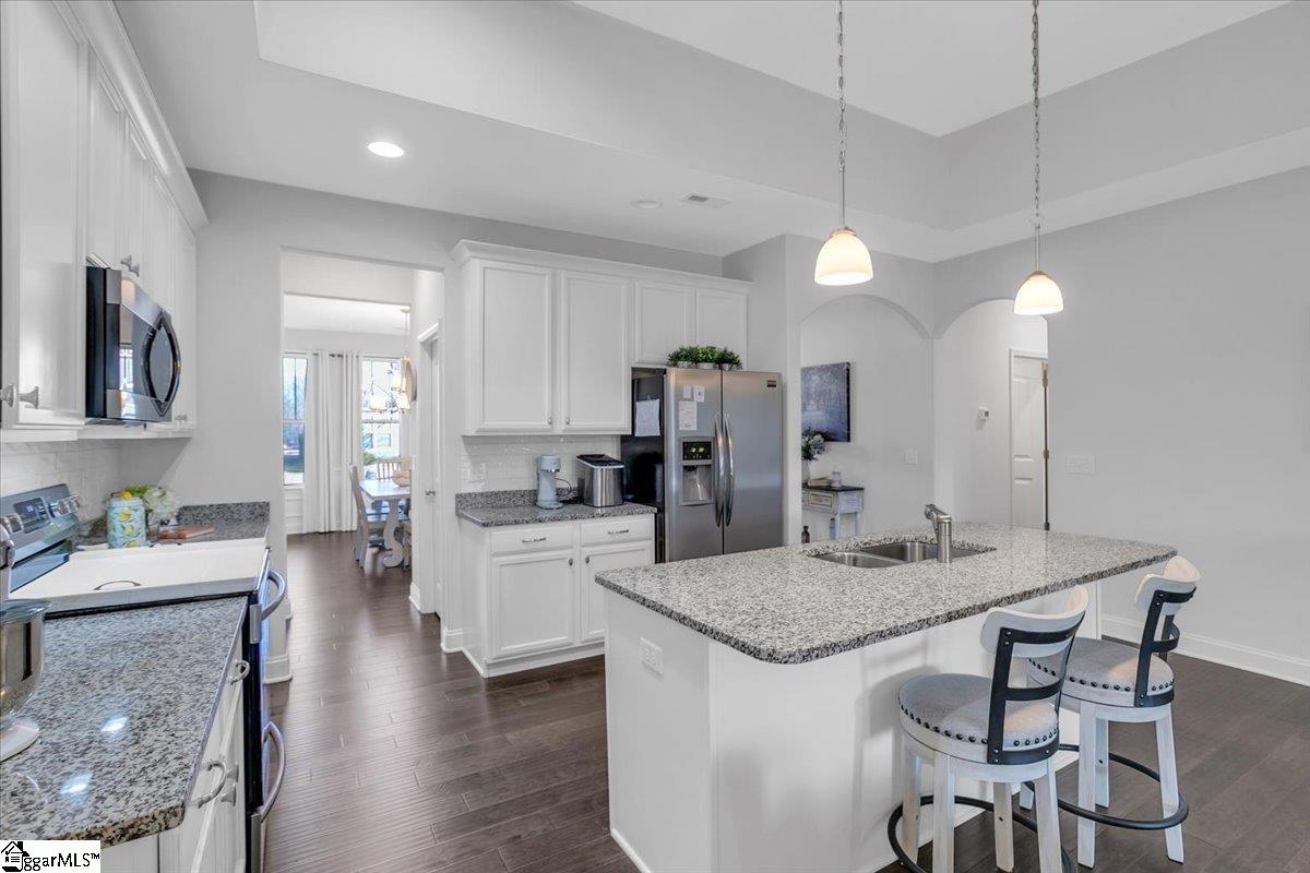 Simpsonville, South Carolina 29681, United States, 3 Bedrooms Bedrooms, ,2 BathroomsBathrooms,Residential,Active,97207