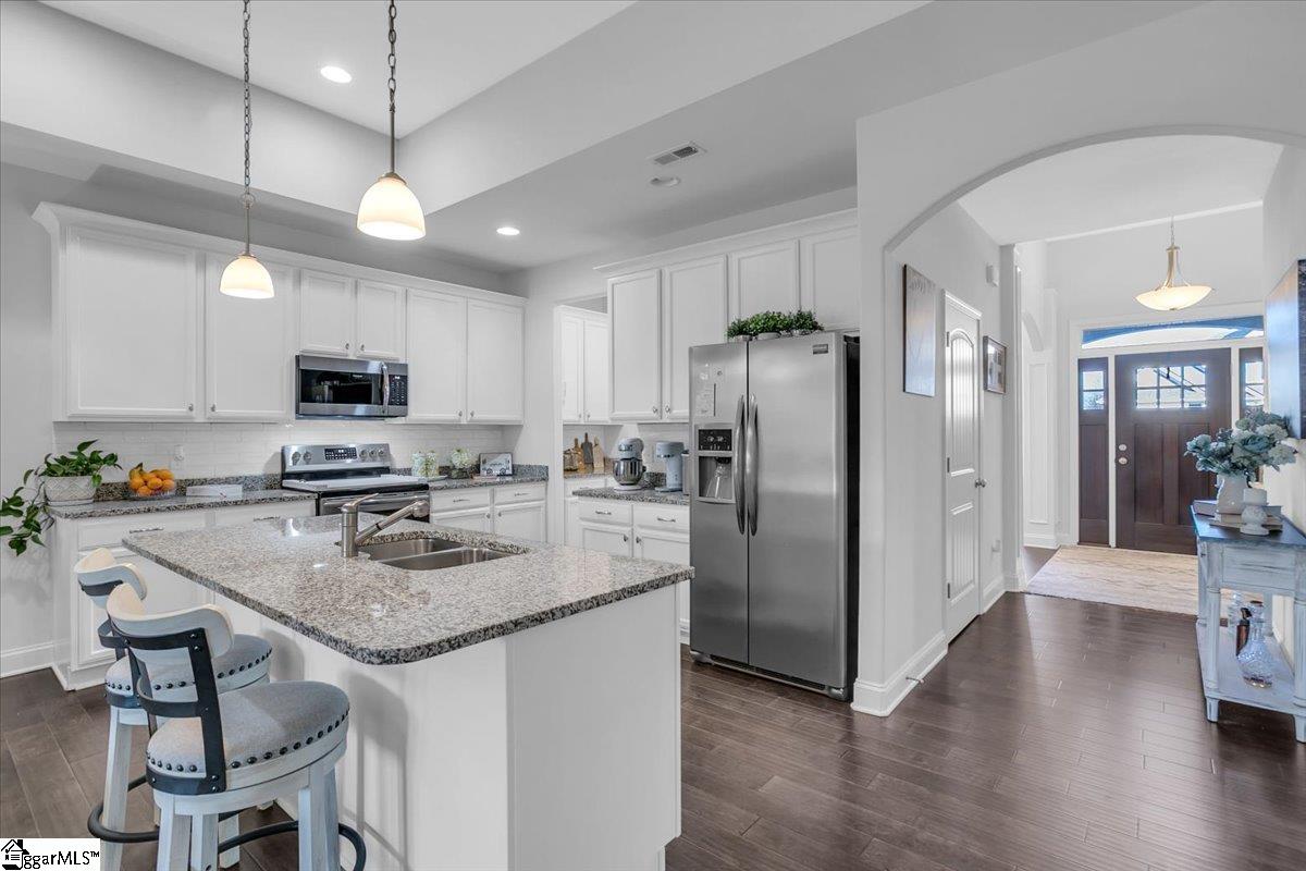 Simpsonville, South Carolina 29681, United States, 3 Bedrooms Bedrooms, ,2 BathroomsBathrooms,Residential,Active,97207