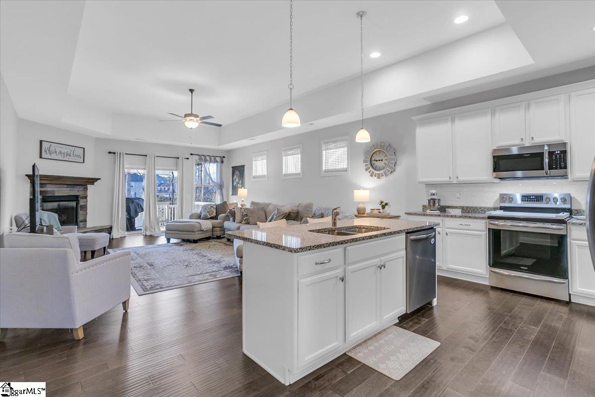 Simpsonville, South Carolina 29681, United States, 3 Bedrooms Bedrooms, ,2 BathroomsBathrooms,Residential,Active,97207