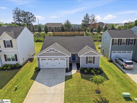 Photo of 433 Maidstone Way, Piedmont, SC 29673 (MLS # 1589609)