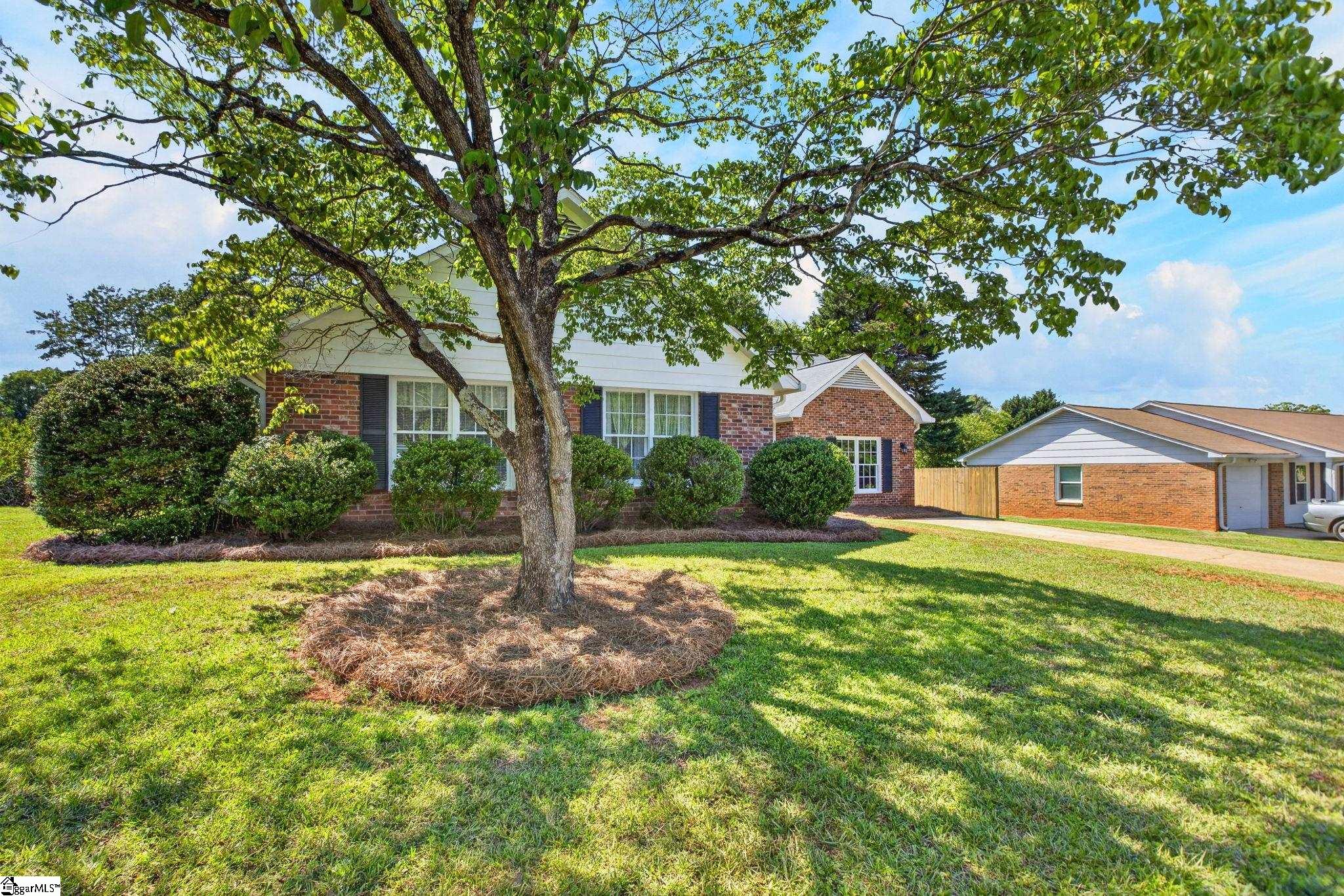102 Ambergate Court, Greer, SC Home for Sale 4 102 Ambergate Court