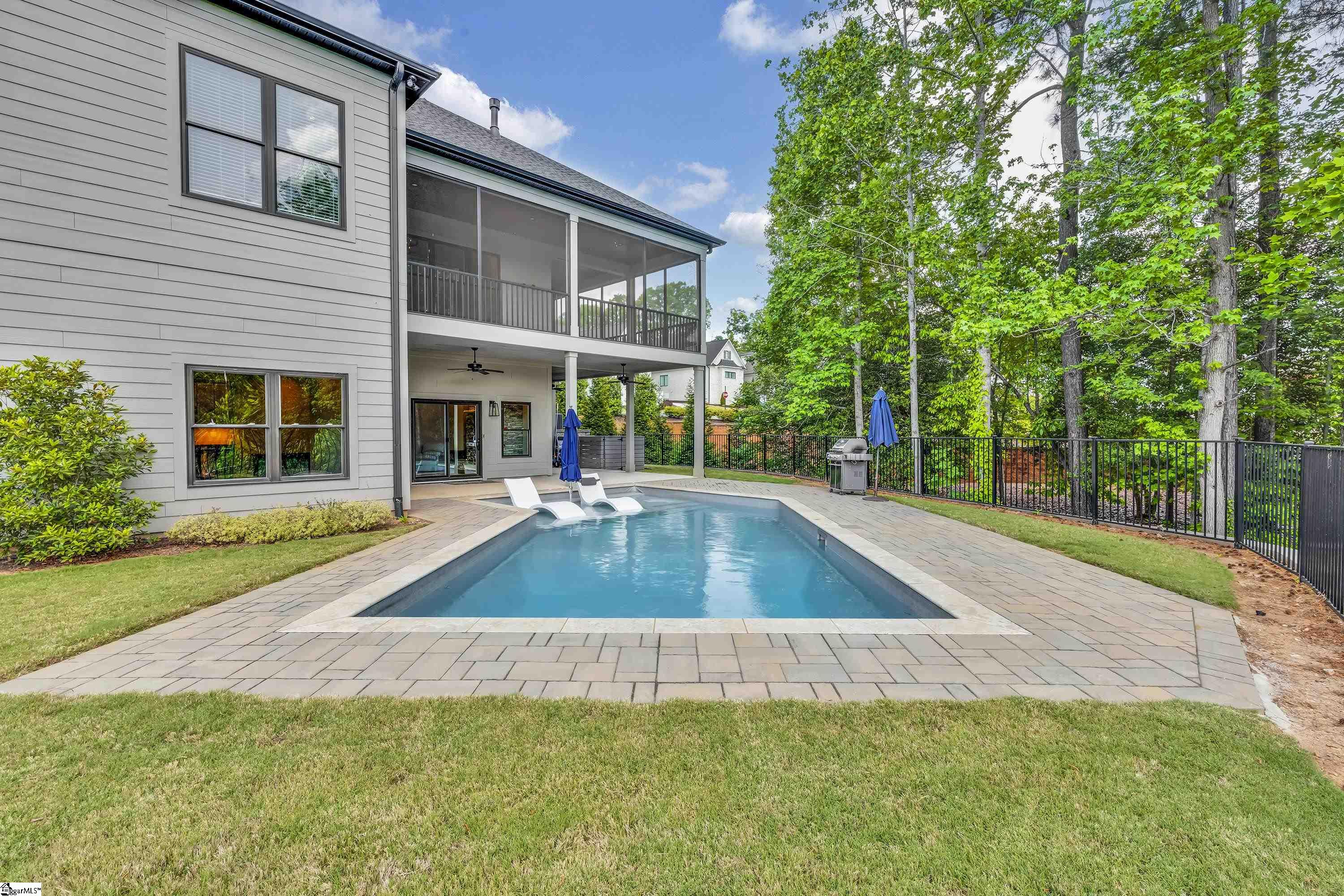 201 Chestnut Pond Lane