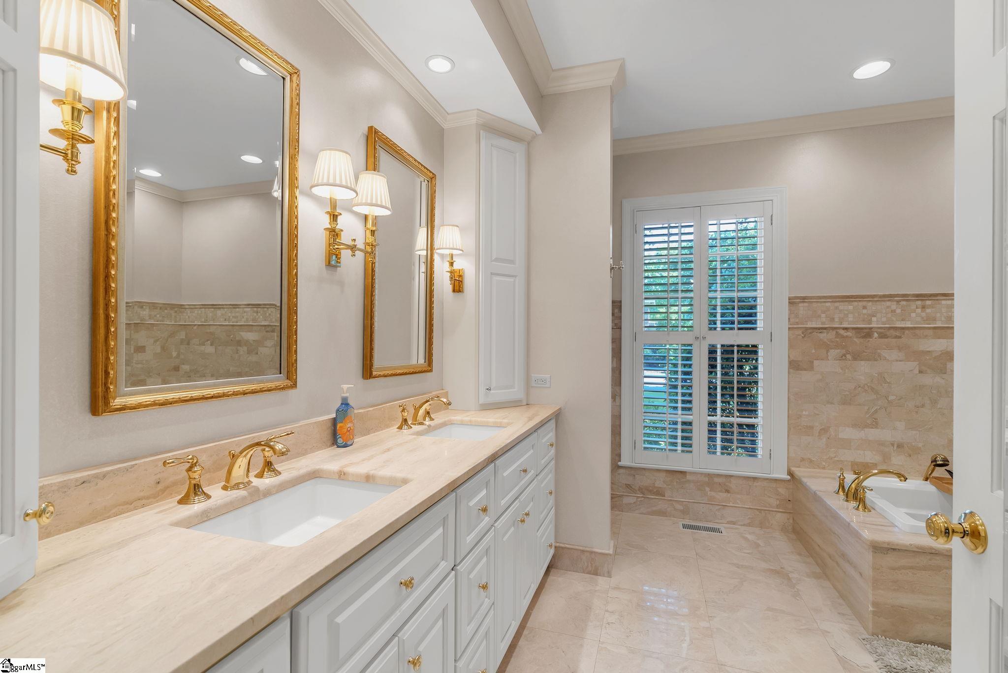 Clinton, South Carolina 29325, United States, 4 Bedrooms Bedrooms, ,4 BathroomsBathrooms,Residential,Active,173909