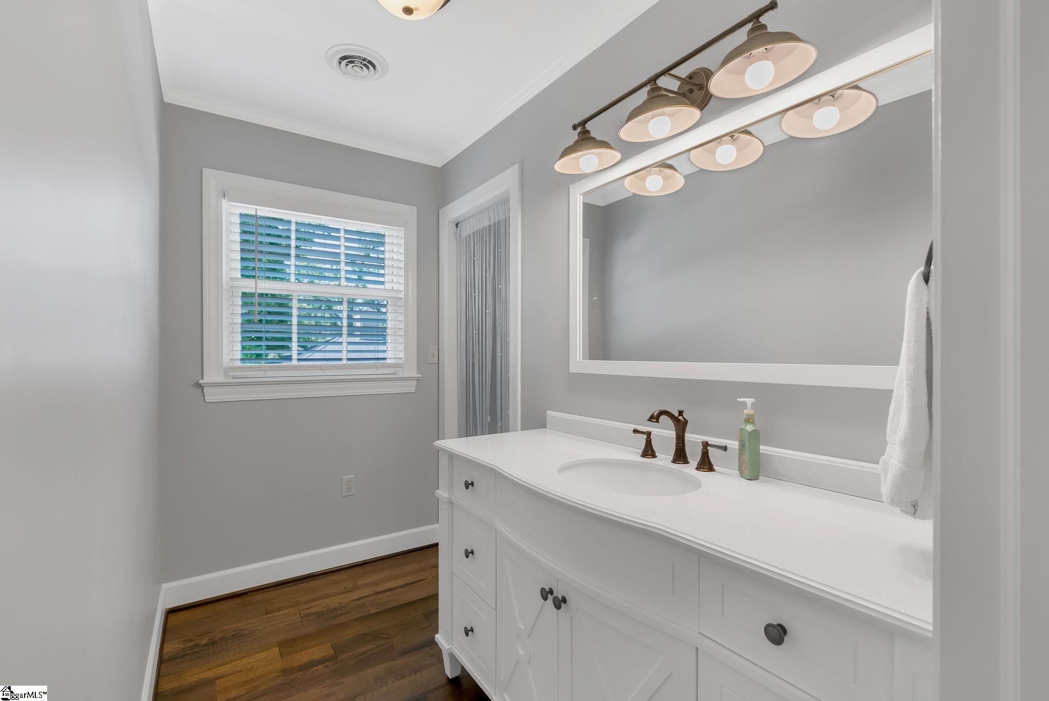 Clinton, South Carolina 29325, United States, 4 Bedrooms Bedrooms, ,4 BathroomsBathrooms,Residential,Active,173909