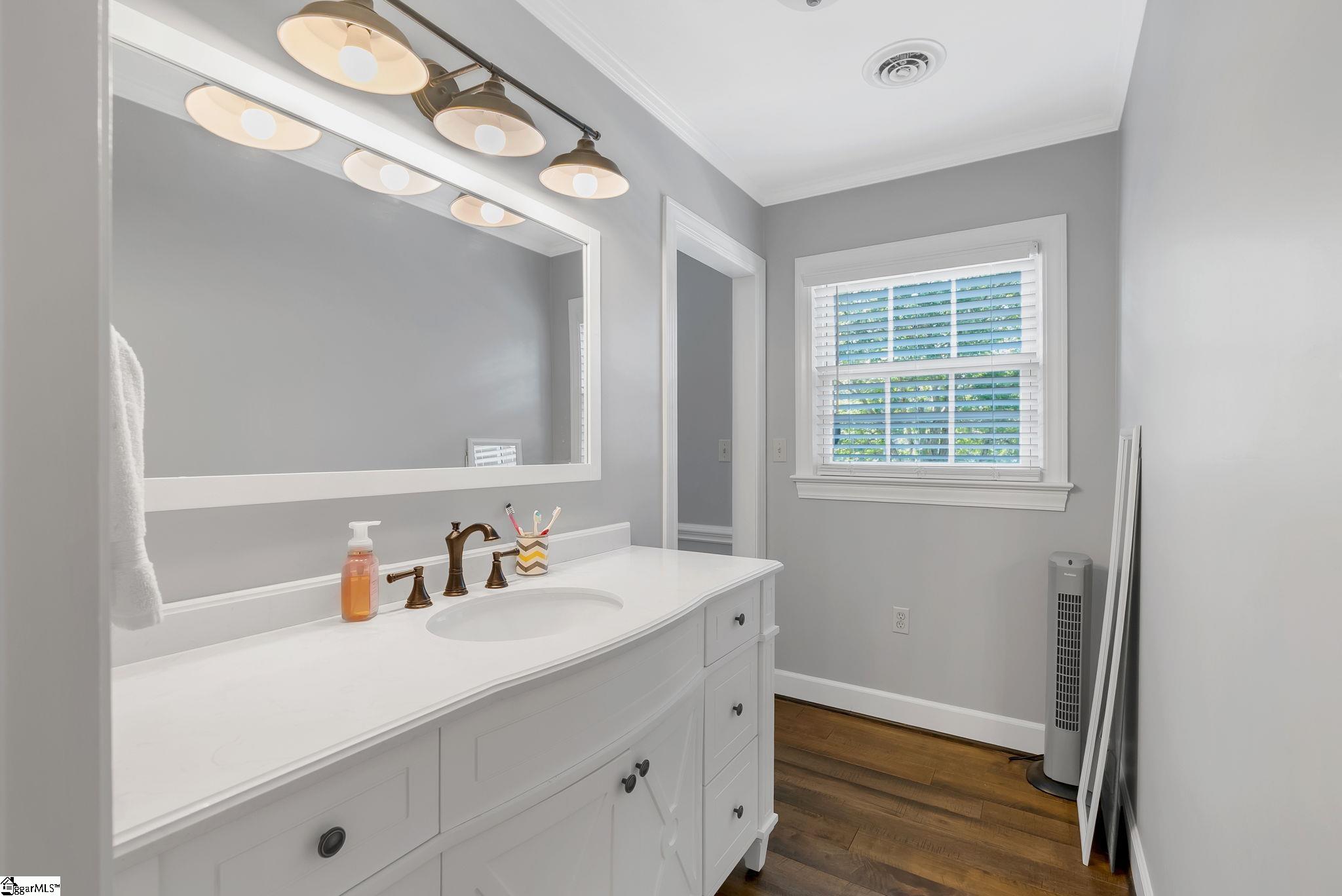 Clinton, South Carolina 29325, United States, 4 Bedrooms Bedrooms, ,4 BathroomsBathrooms,Residential,Active,173909