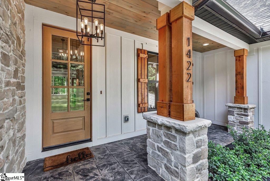 1422 Hunters Trail