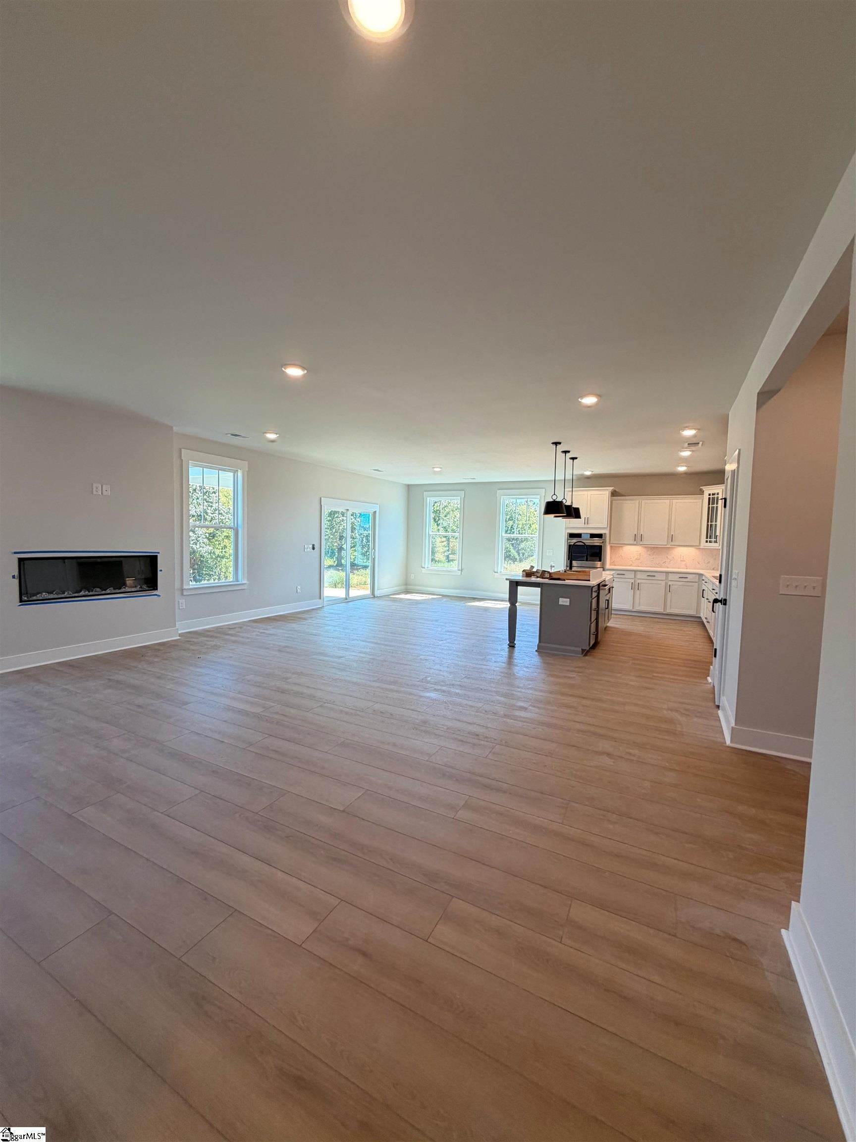 551 Winstone Trail