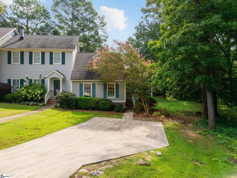 Photo of 141 Inwood Court, Spartanburg, SC 29302 (MLS # 1602456)