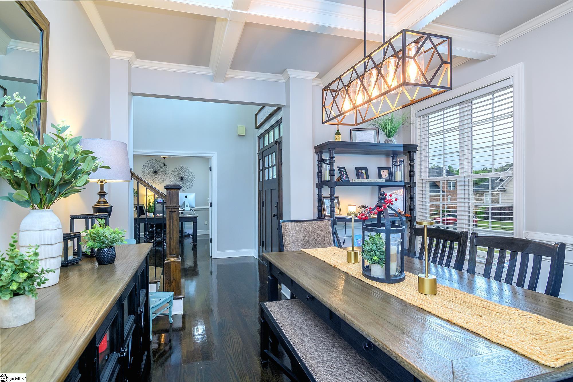 1 Lone Oak Avenue