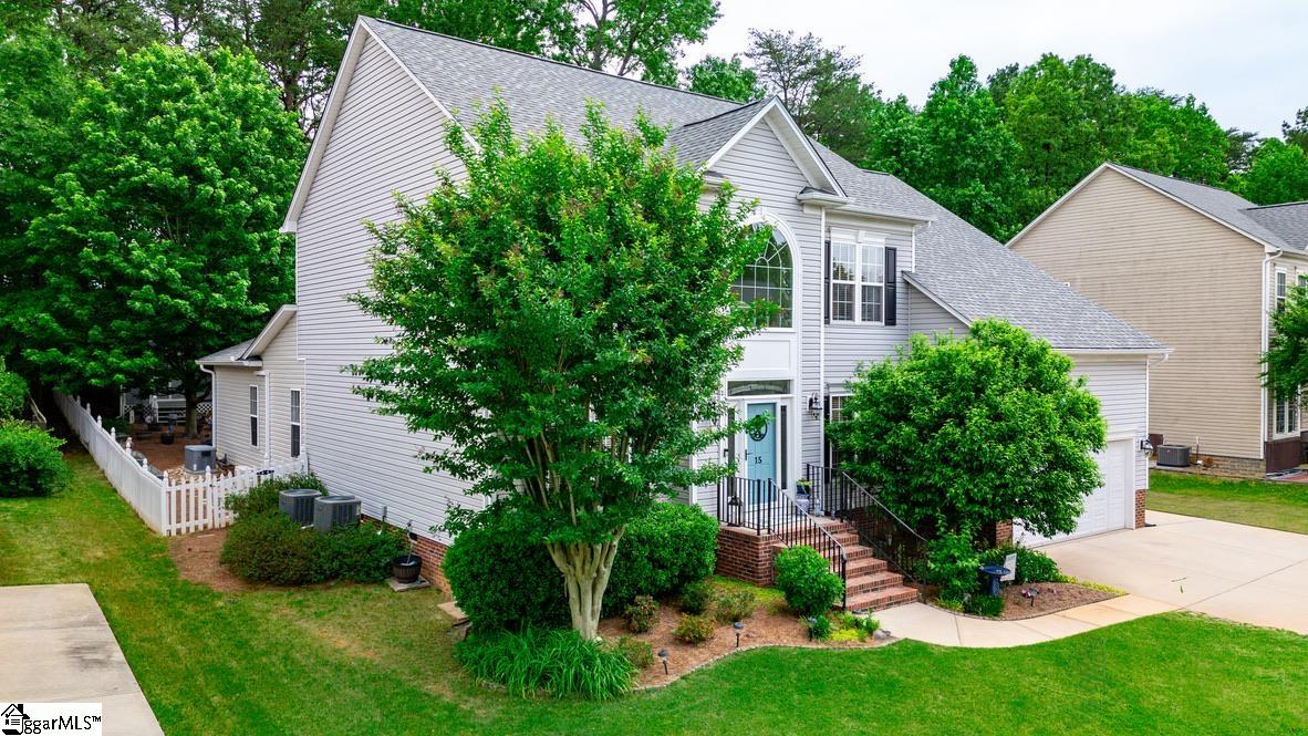 15 Meadow Rose Drive