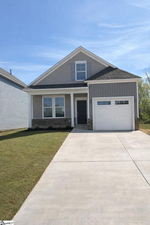 Photo of 5091 Sunnycreek Drive, Boiling Springs, SC 29316 (MLS # 1591719)