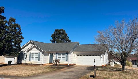 Photo of 103 Hickory Rock Lane, Greer, SC 29651 (MLS # 1584104)