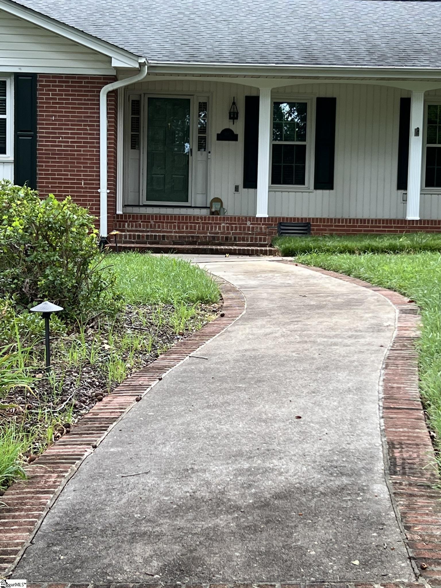 101 Robinall Drive