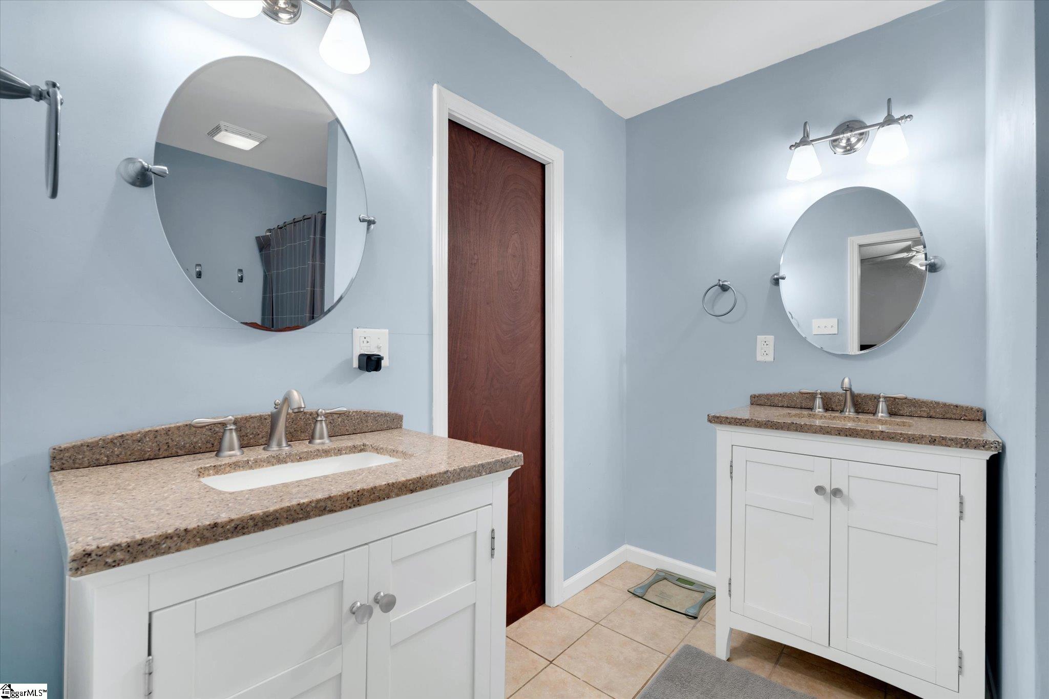 Clinton, South Carolina 29325, United States, 3 Bedrooms Bedrooms, ,2 BathroomsBathrooms,Residential,Active,197414