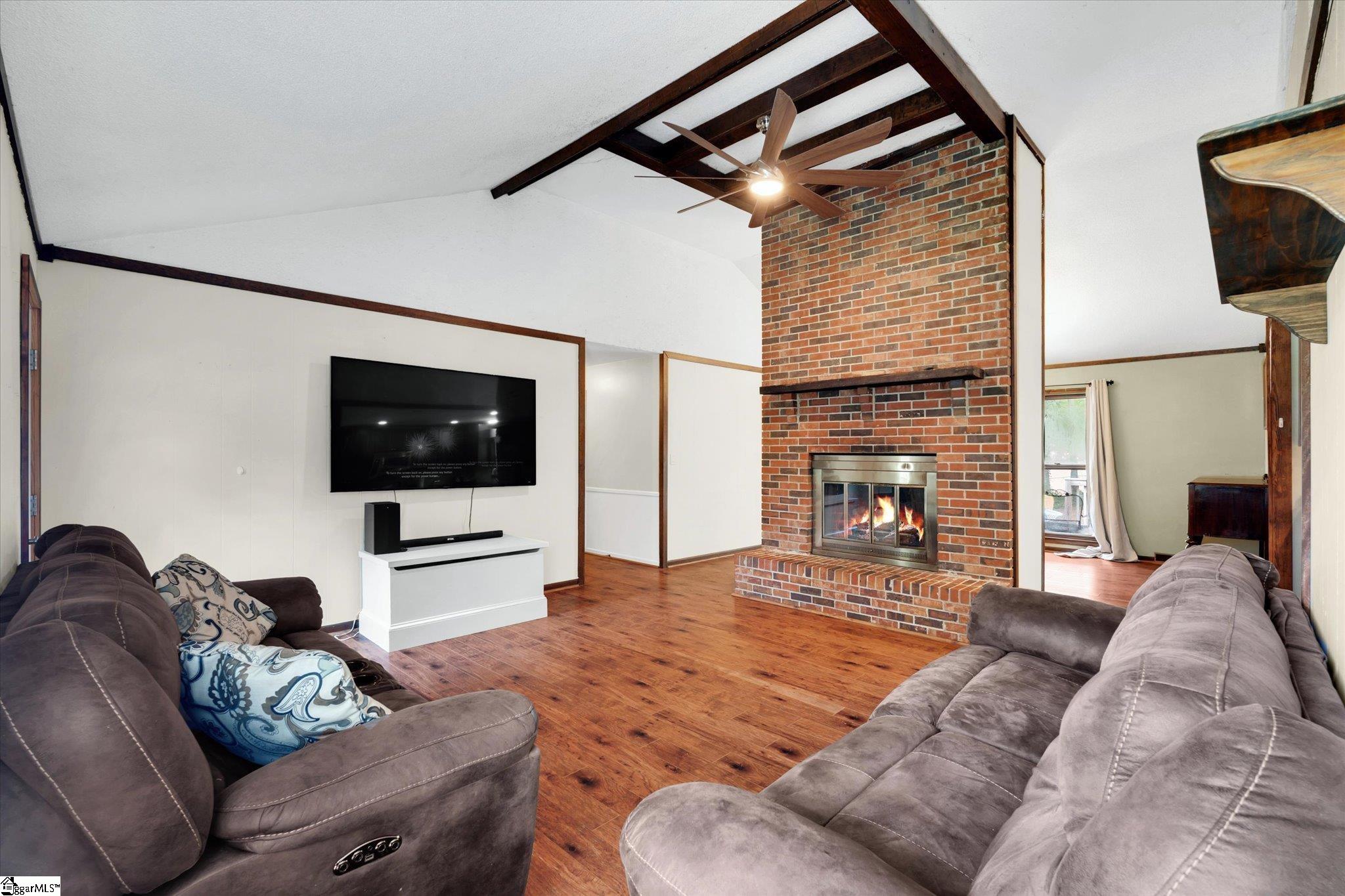 Clinton, South Carolina 29325, United States, 3 Bedrooms Bedrooms, ,2 BathroomsBathrooms,Residential,Active,197414