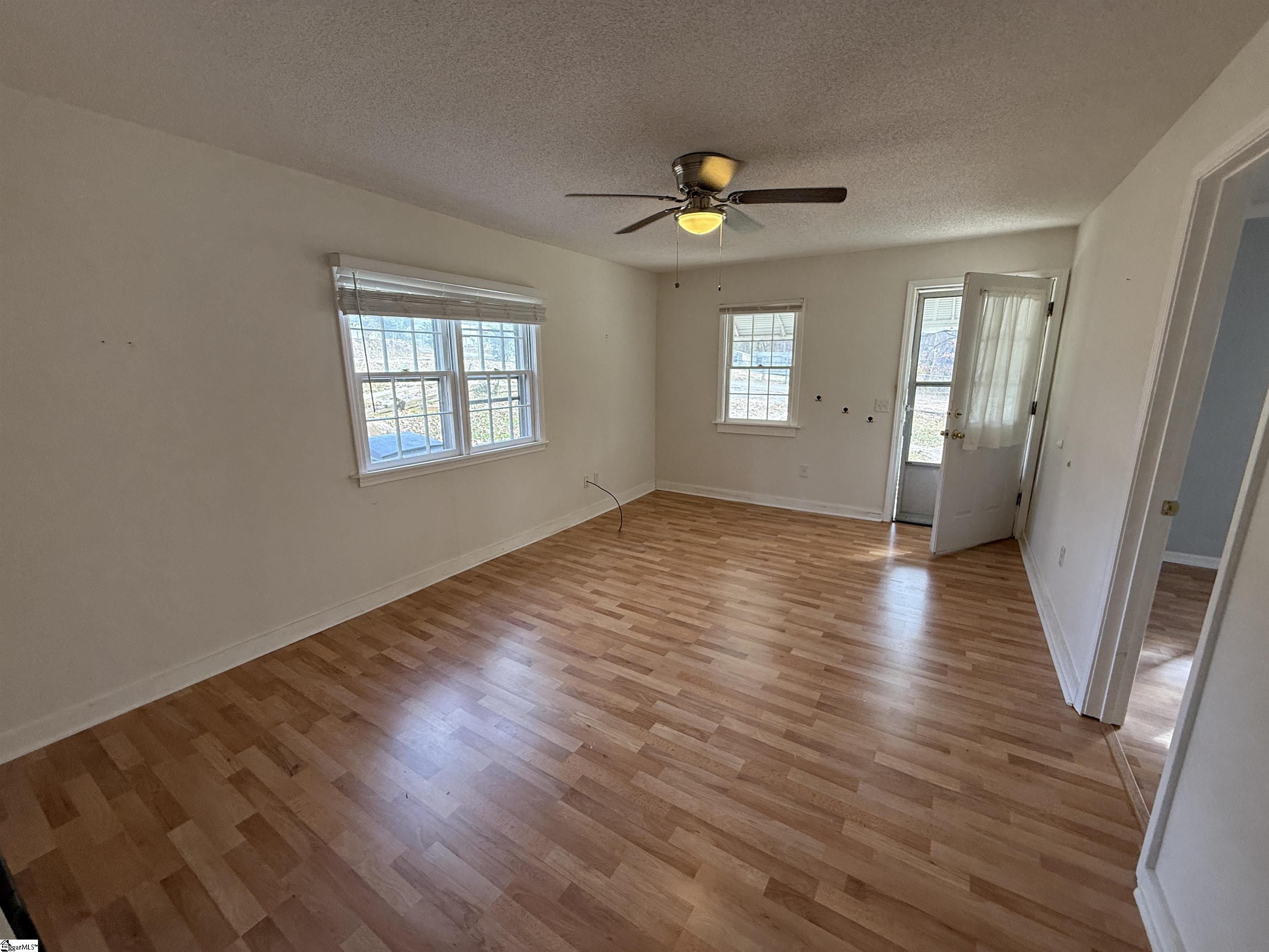 Laurens, South Carolina 29360, United States, 3 Bedrooms Bedrooms, ,1 BathroomBathrooms,Residential,Active,217484