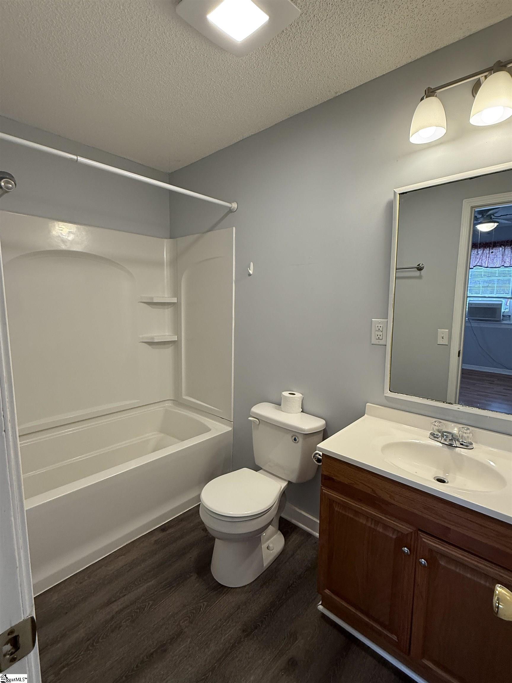 Laurens, South Carolina 29360, United States, 3 Bedrooms Bedrooms, ,1 BathroomBathrooms,Residential,Active,217484