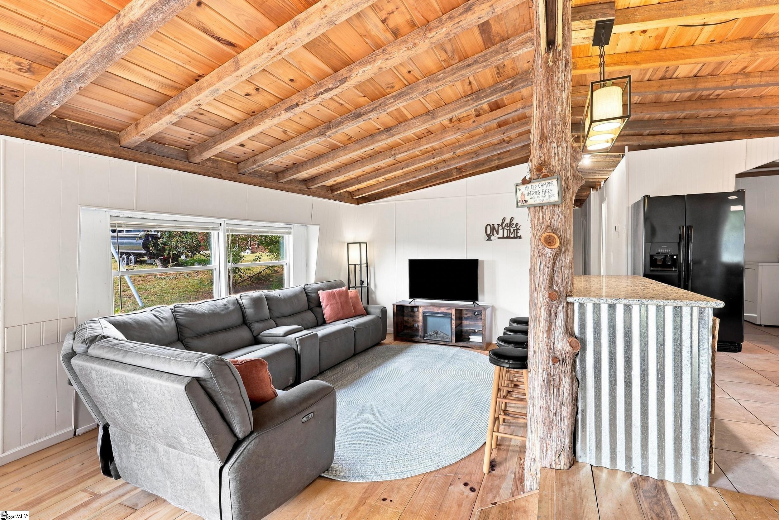 424 Hyde Cove Drive