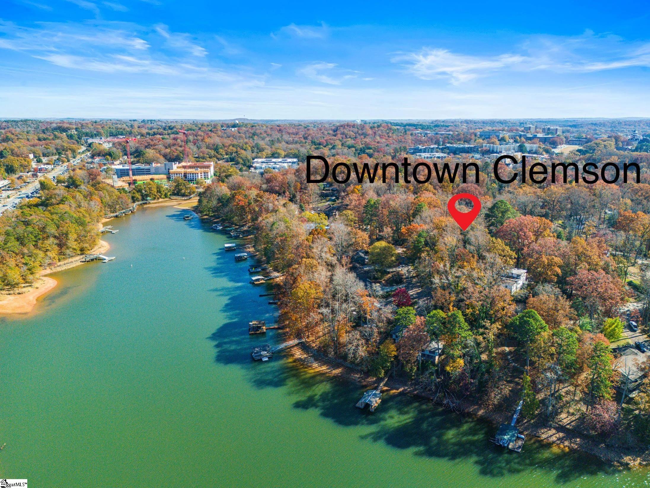 511 Shorecrest Drive