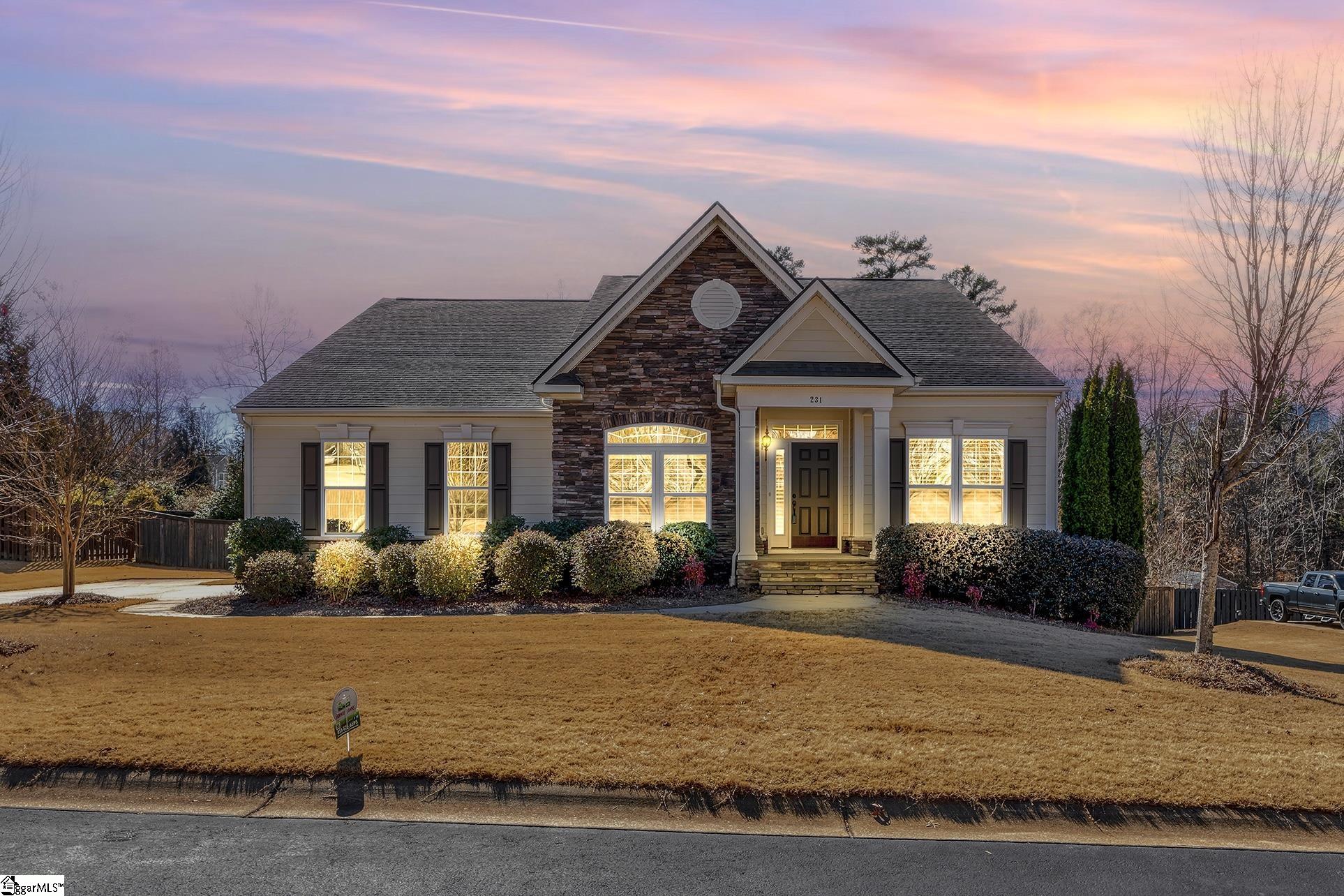 Duncan, South Carolina 29334, United States, 4 Bedrooms Bedrooms, ,3 BathroomsBathrooms,Residential,Contingent,8937